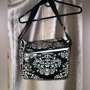 Vera Bradley Stay Cooler Lunchbox in Chandelier Noir